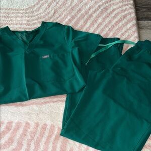 Figs Jade Green Technical Scrub Top